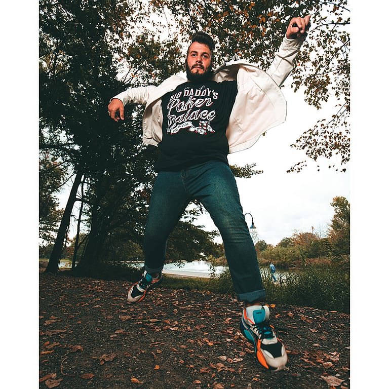 Big Daddy Poker Palace Tee in black